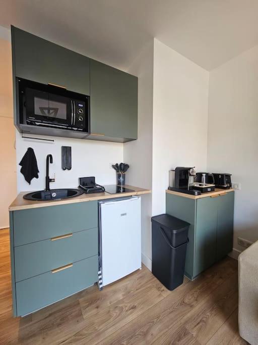 Studio Saint-Laurent-Du-Var Bord De Mer Екстер'єр фото